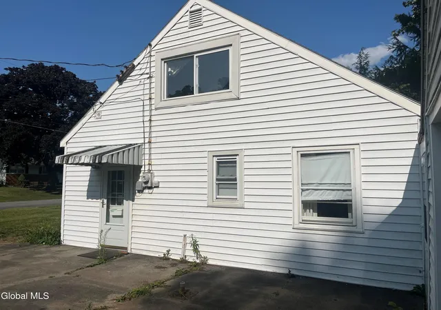 Photo 3 of Sale Pending at 2044 Pyle Rd, Schenectady, NY 12303 | MLS# 202622649 | Listing updated on 2026-08-04