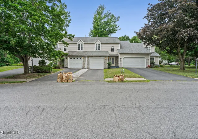 26th image of 5 Woodside Dr, Albany, NY 12208 | MLS# 202622932