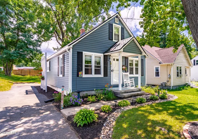 Photo 2 of Sale Pending at 6252 Johnston Rd, Albany, NY 12203 | MLS# 202622733 | Listing updated on 2026-08-04