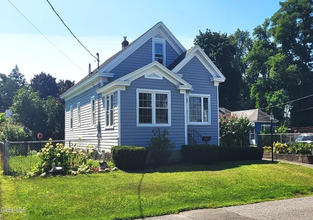 2nd image of 24 Madison Ave, Albany, NY 12205 | MLS# 202622753