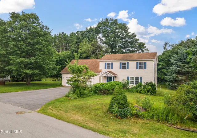 Photo 3 of Single family home for sale at 121 Lemont Ave, Corinth, NY 12822 | MLS# 202622671 | Listing updated on 2026-08-12