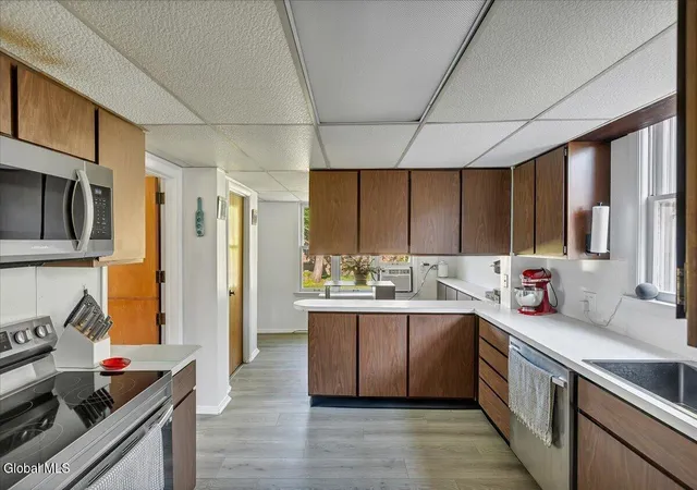 Photo 3 of Sale Pending at 457 Kings Rd, Schenectady, NY 12304 | MLS# 202622745 | Listing updated on 2026-08-24
