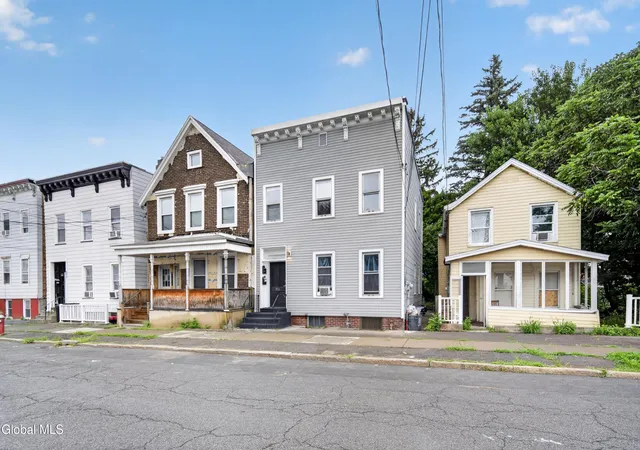 28th image of 851 Livingston Ave, Albany, NY 12206 | MLS# 202623034