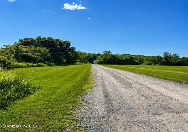 34th image of 1225 Goldfoot Rd, Schenectady, NY 12302 | MLS# 202622693