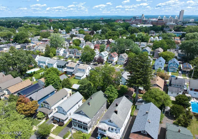 32nd image of 20 Forest Ave, Albany, NY 12208 | MLS# 202622905