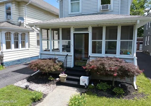Photo 3 of Single family home for sale at 20 Forest Ave, Albany, NY 12208 | MLS# 202622905 | Listing updated on 2026-08-07