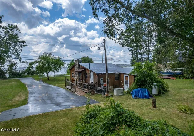 Photo 3 of Sale Pending at 1318 Nys Rt 9p, Saratoga, NY 12866 | MLS# 202623076 | Listing updated on 2026-09-09