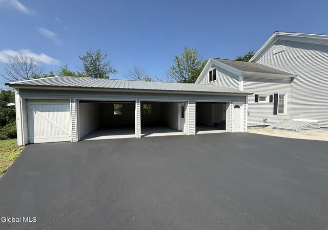 Photo 2 of Single family home for sale at 1 Cambridge Rd, Greenwich, NY 12834 | MLS# 202622714 | Listing updated on 2026-09-11