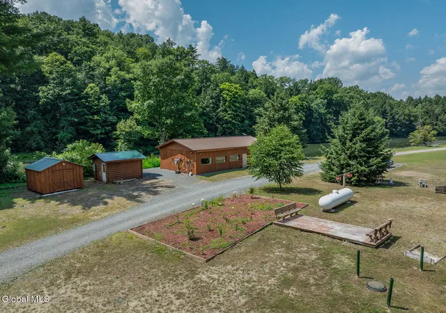 Photo 2 of Single family home for sale at 213 Fiddlers Elbow Rd, Greenwich, NY 12834 | MLS# 202622725 | Listing updated on 2026-08-07