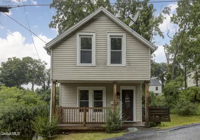 Photo 1 of Sale Pending at 7 Spence St, Troy, NY 12180 | MLS# 202622887 | Listing updated on 2026-08-31