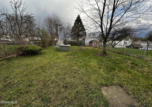 3rd image of 117 Henry St, Schenectady, NY 12304 | MLS# 202622793