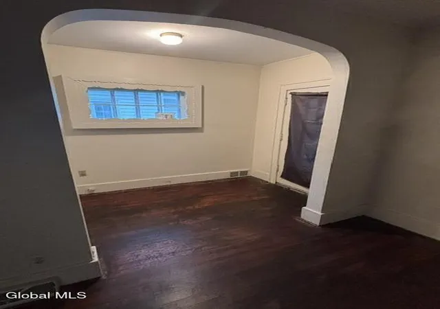 5th image of 117 Henry St, Schenectady, NY 12304 | MLS# 202622793