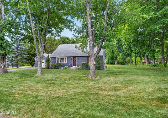 29th image of 29 Northern Ct, Troy, NY 12180 | MLS# 202622979