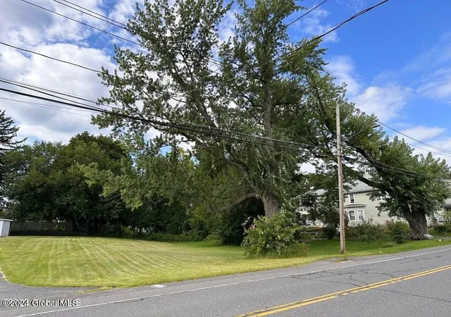 2nd image of 21 Osborne Rd, Albany, NY 12205 | MLS# 202622750