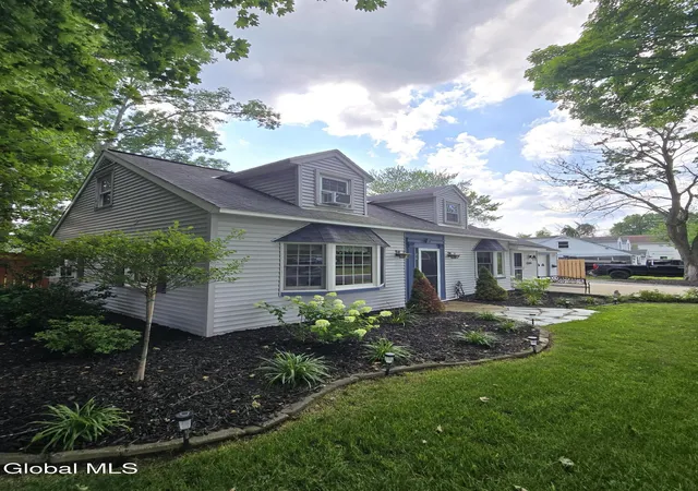 2nd image of 1005 Argo Blvd, Schenectady, NY 12303 | MLS# 202622871