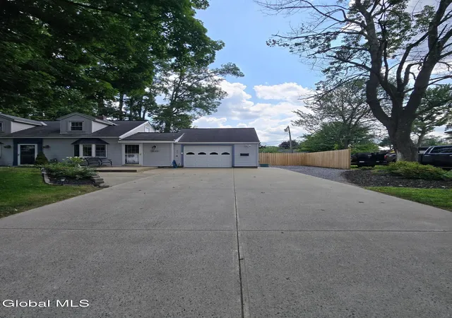 Photo 3 of Sale Pending at 1005 Argo Blvd, Schenectady, NY 12303 | MLS# 202622871 | Listing updated on 2026-08-05