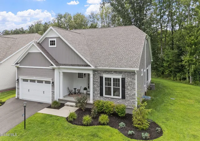 41st image of 8 Fairway Ct, Voorheesville, NY 12186 | MLS# 202623432