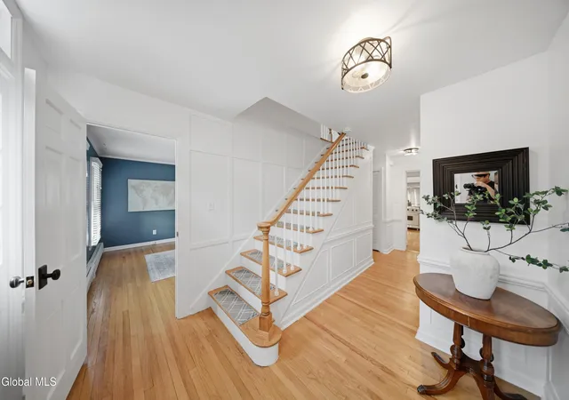 4th image of 5 Beaver Pond Rd, Albany, NY 12211 | MLS# 202622822