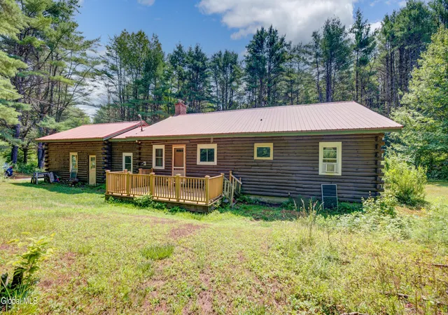Photo 5 of Single family home for sale at 206 Capehorn Rd, Johnstown, NY 12095 | MLS# 202622773 | Listing updated on 2026-08-25