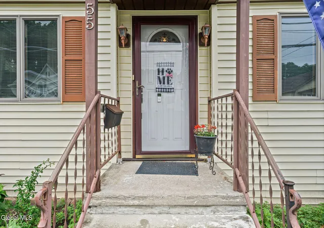 Photo 3 of Sale Pending at 55 Cuthbert St, Schenectady, NY 12302 | MLS# 202622829 | Listing updated on 2026-08-06