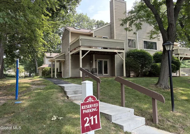 Photo 1 of Sale Pending at 211 Grenadier Ct, Halfmoon, NY 12065 | MLS# 202622800 | Listing updated on 2026-09-28
