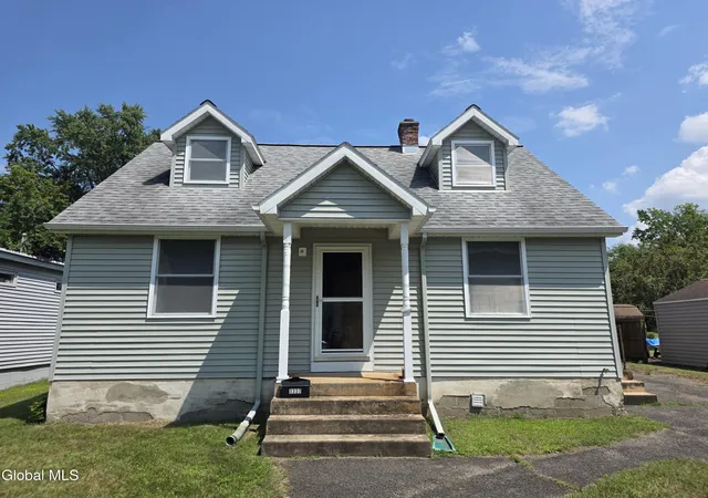2nd image of 3337 Alice St, Schenectady, NY 12304 | MLS# 202622958
