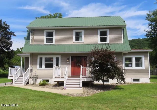 2nd image of 6910 Amsterdam Rd, Schenectady, NY 12302 | MLS# 202623674