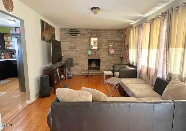 5th image of 20 Danielwood Dr, Albany, NY 12211 | MLS# 202623013