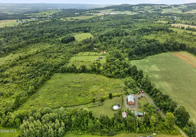 43rd image of 159 Firefly Meadow Rd, Fultonville, NY 12072 | MLS# 202623169