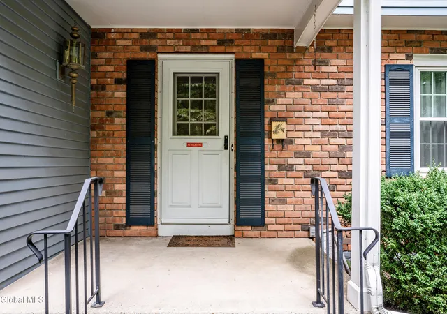 Photo 4 of Sale Pending at 60 Tamarack Dr, Delmar, NY 12054 | MLS# 202623119 | Listing updated on 2026-08-10