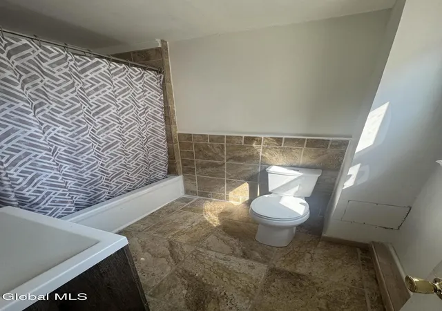 4th image of 730 3Rd Ave, Troy, NY 12182 | MLS# 202622870