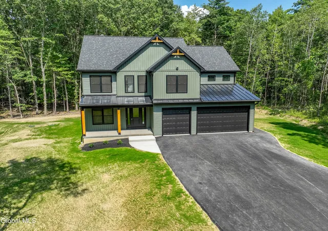 3rd image of 25 Maybrook Dr, Schenectady, NY 12302 | MLS# 202622987
