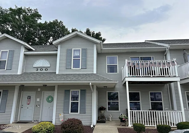 1st image of 307 Cambridge Manor Dr, Schenectady, NY 12302 | MLS# 202622890