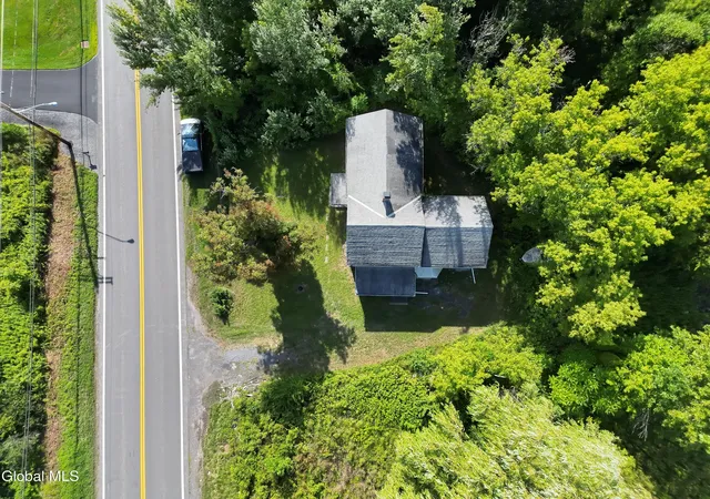 Photo 3 of Single family home for sale at 237 Bridge St, Selkirk, NY 12158 | MLS# 202622982 | Listing updated on 2026-08-18