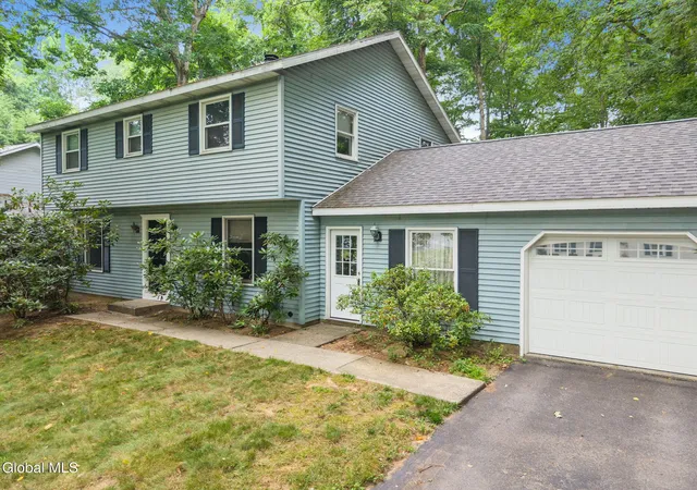 Photo 3 of Sale Pending at 20 Longwood Dr, Clifton Park, NY 12065 | MLS# 202623007 | Listing updated on 2026-08-10
