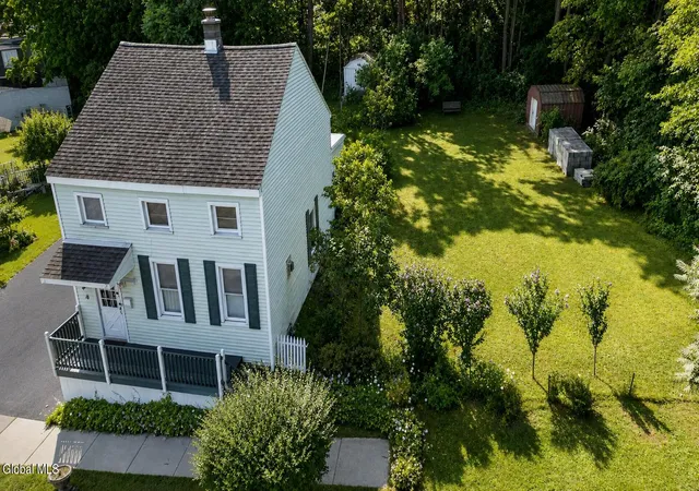 Photo 4 of Sale Pending at 4 Cherry Hl St, Albany, NY 12202 | MLS# 202623052 | Listing updated on 2026-08-10