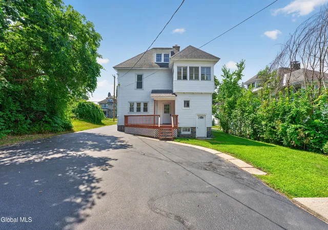 4th image of 9 5Th Ave, Gloversville, NY 12078 | MLS# 202622992