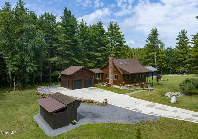 2nd image of 1200 Rocky Ridge Rd, Amsterdam, NY 12010 | MLS# 202623260