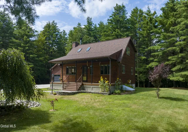 3rd image of 1200 Rocky Ridge Rd, Amsterdam, NY 12010 | MLS# 202623260