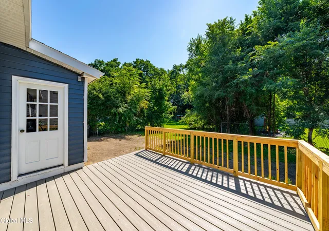 4th image of 72 Cordell Rd, Schenectady, NY 12304 | MLS# 202623245