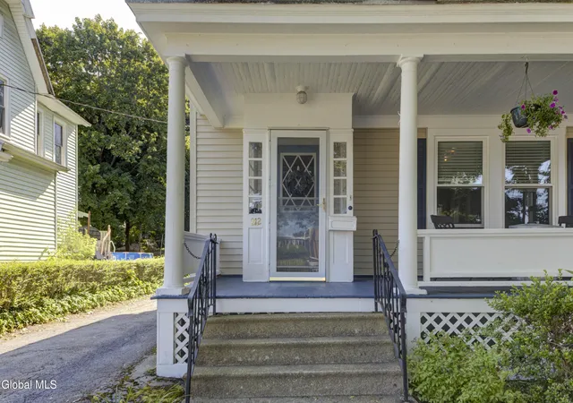 3rd image of 212 S Melcher St, Johnstown, NY 12095 | MLS# 202623067