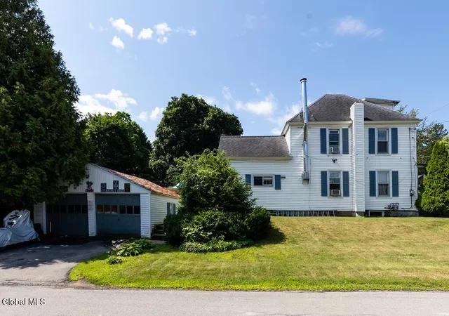 37th image of 20 Halcyon St, Schenectady, NY 12302 | MLS# 202623039