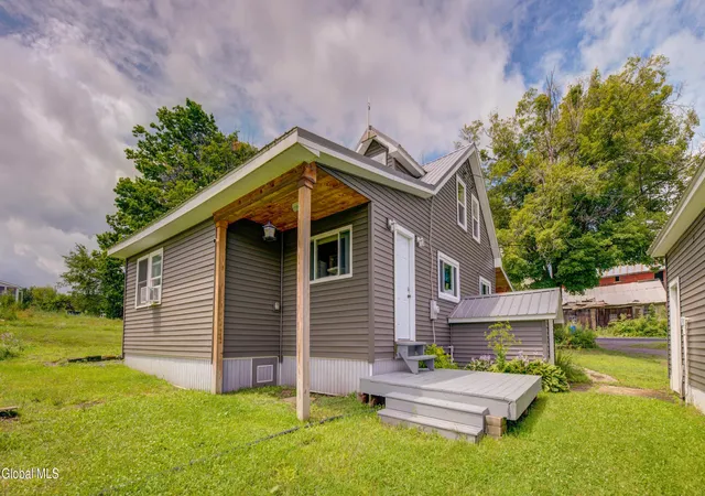 35th image of 569 New Turnpike Rd, Fort Plain, NY 13339 | MLS# 202623024