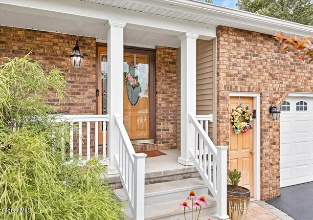 Photo 3 of Sale Pending at 3007 Kirvin Ln, Schenectady, NY 12306 | MLS# 202623296 | Listing updated on 2026-08-11