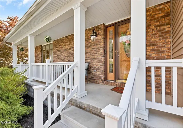 Photo 4 of Sale Pending at 3007 Kirvin Ln, Schenectady, NY 12306 | MLS# 202623296 | Listing updated on 2026-08-11