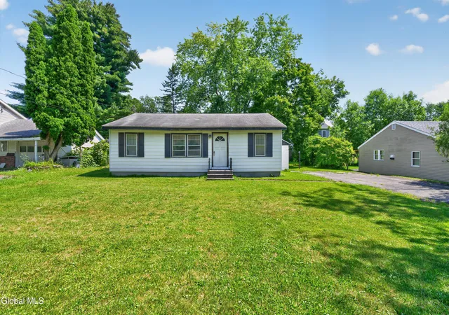 1st image of 3 Alamo Ln, Schenectady, NY 12304 | MLS# 202623788