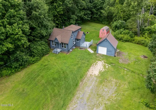 2nd image of 2105 County Hwy 107, Amsterdam, NY 12010 | MLS# 202624080