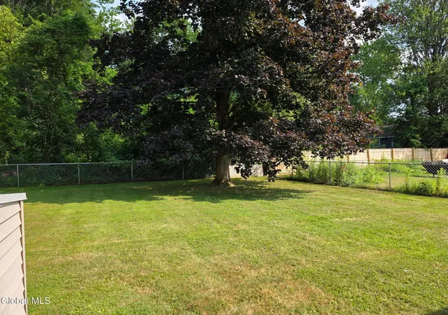 14th image of 5514 E Woodlawn Pl, Utica, NY 13502 | MLS# 202623070