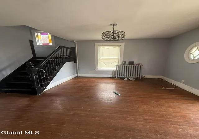 Photo 3 of Sale Pending at 505 Altamont Ave, Schenectady, NY 12303 | MLS# 202623046 | Listing updated on 2026-08-04