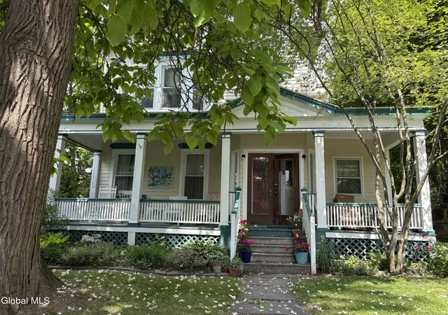 Listing Photo 4 - Condo for sale in building located at 52 S Allen St, Albany, NY 12208